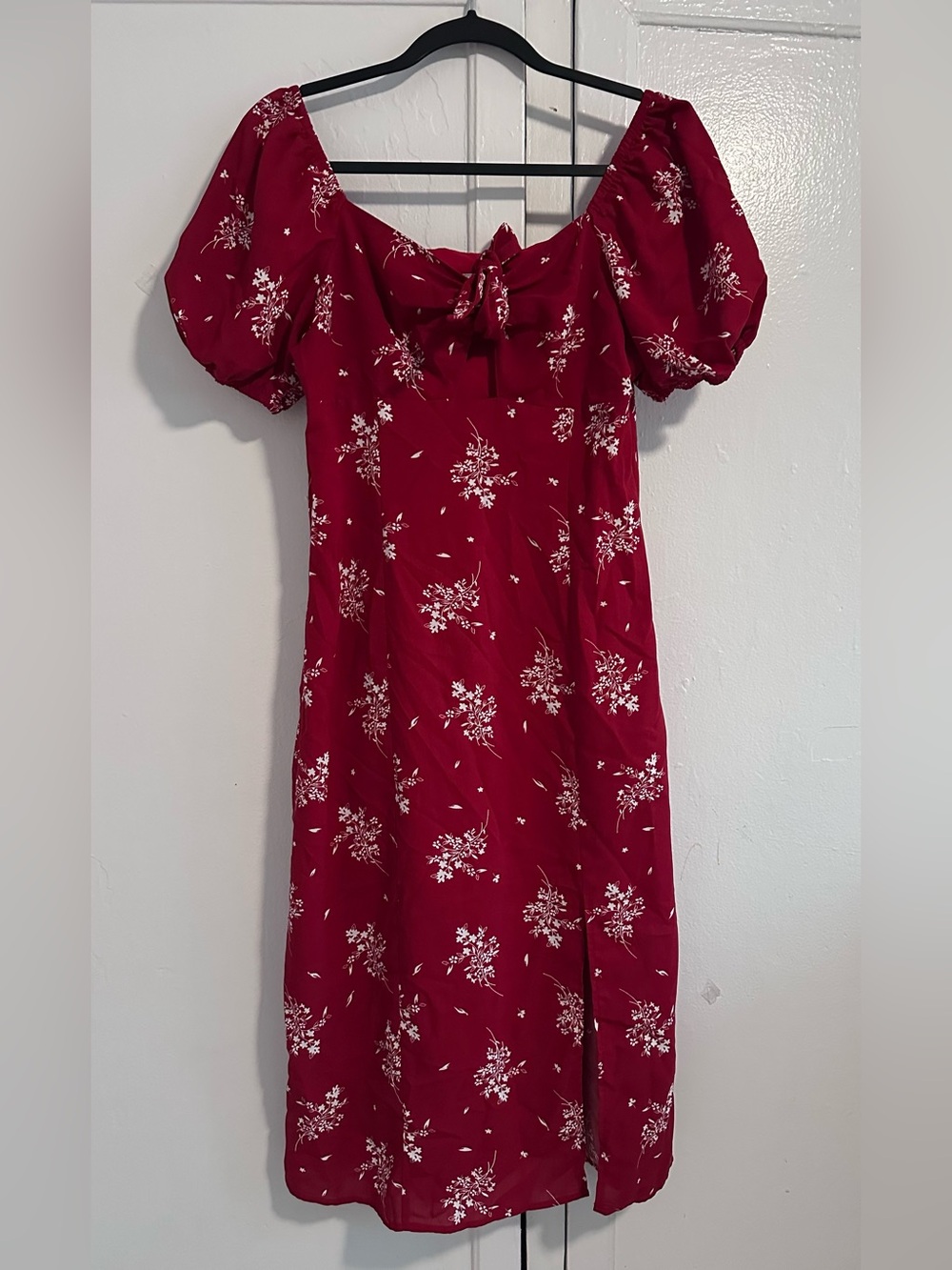 RIHOAS Crimson Floral Puff-Sleeve Midi Dress with Front Tie